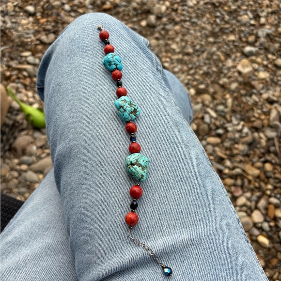 Turquoise and Red Beaded Bracelet - Picture 3 of 7